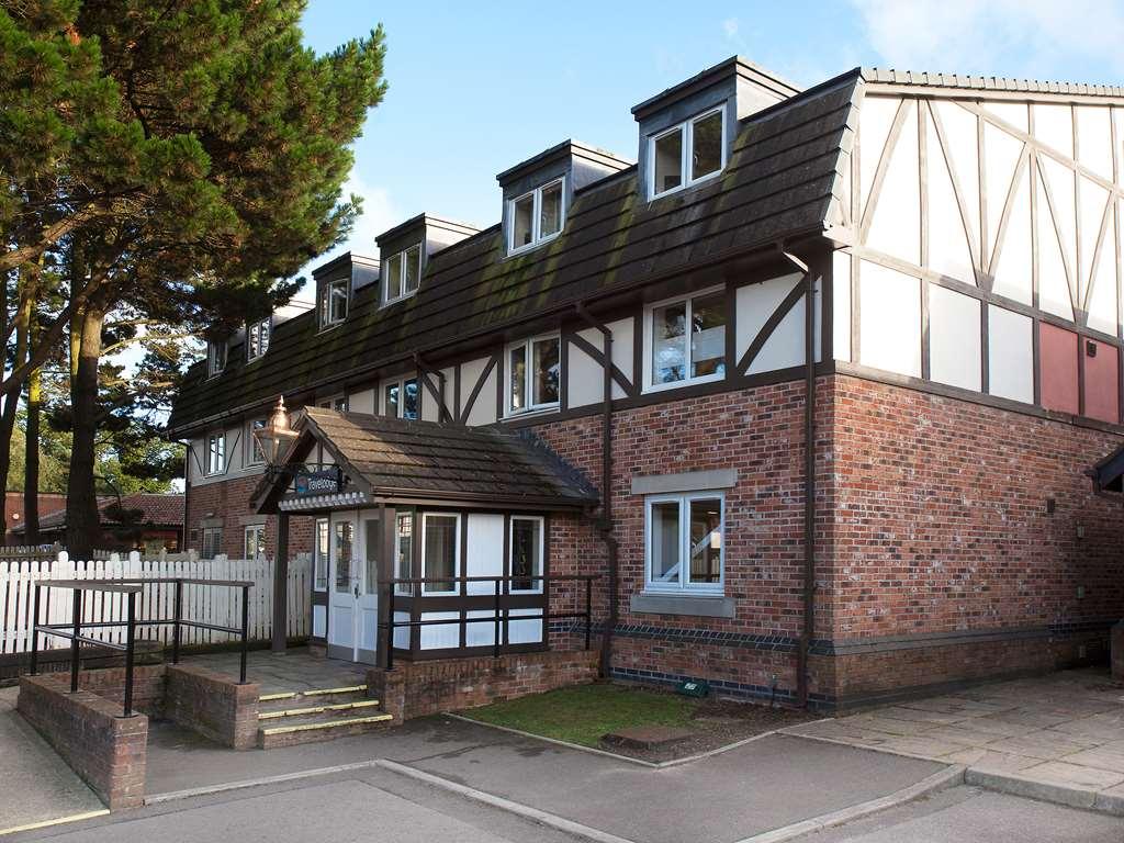 Travelodge Bournemouth Cooper Dean Екстер'єр фото