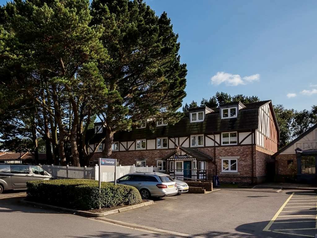 Travelodge Bournemouth Cooper Dean Екстер'єр фото